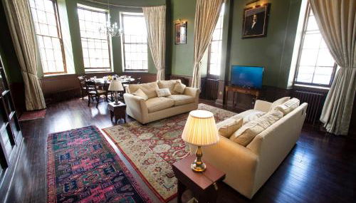 Cupar Burgh Chambers - Foto 1