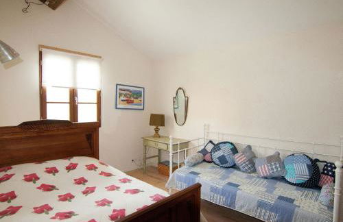 Cottage in France with Private Terrace - Foto 14
