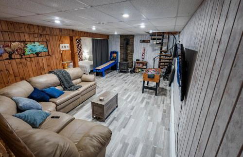 Bethel Escape Hot Tub 4 beds Game Room and Fire pit Fully Stocked Kitchen - Foto 53