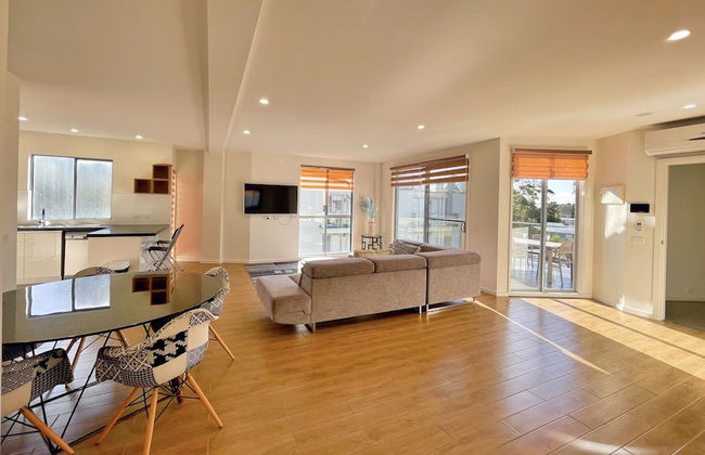 Phillip Island Towers - Photo 22