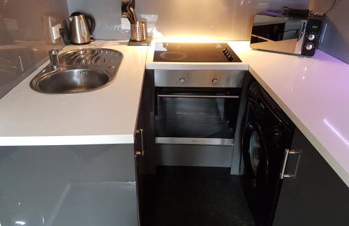 Modern Broughton Apartment - Walk to City Centre and St James Quarter - Foto 39