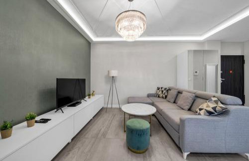 Wola Apartment - 9th Floor, Parking & Balcony - by Rentujemy - Foto 29