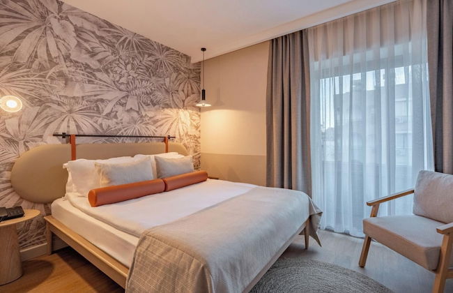 Oli Hotel And Suites - Photo 18