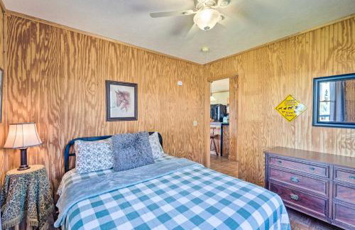 7 Mi to Downtown Morganton: Cabin w/ Fire Pit! - Photo 11