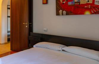 Tranquil & Modern Apartment outside ZTL - Foto 15