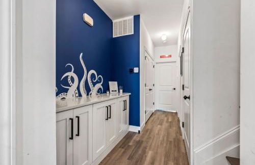 Beach House Steps away from the Boardwalk and Beach with Ocean Views in Seaside Heights! - Foto 19