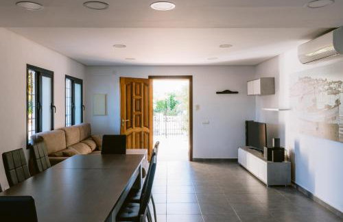 Villa Torres 10 minute walk from Playa den Bossa - Photo 43