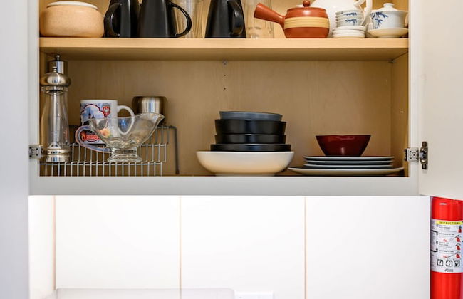 Scenic Retreat With Deck Stunning Views in LA - Foto 49