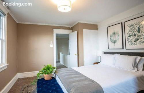 AC 6BR2BA Quiet Island House Near Casinos - Foto 9