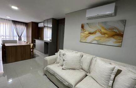 Lindo apt no centro de Foz - Foto 1