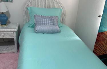 Waterfront - Private Pool - Pet Friendly - Photo 63