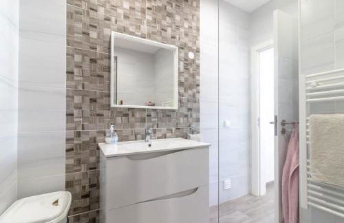 Casa Ferrolho walk to beach and Carvoeiro centre - Photo 10