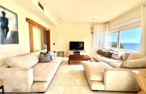 Espectaculares vistas al mar en chalet con piscina - Foto 7