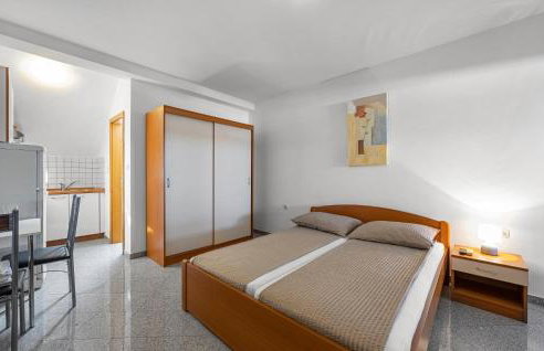 Beautiful Apartment In Dubravice - Foto 15