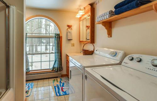 Walk to Lake George Beach Quiet Family Retreat - Foto 24