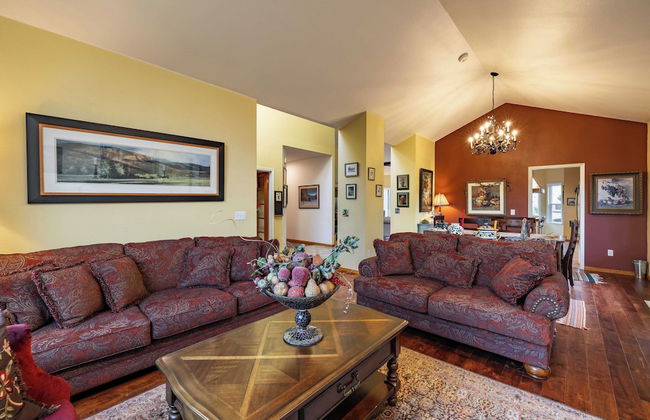 Valley of the Moon by Avantstay Tranquil Escape, Large Yard w/ Hot Tub & Fire Pit - Foto 11