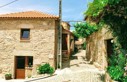 Aldeia de Moura Morta - Foto 1