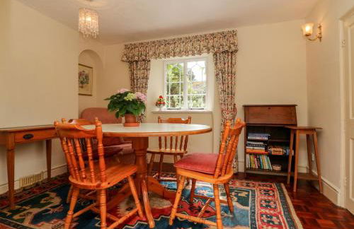 Vine Cottage - Photo 8