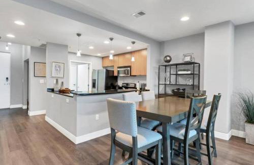 Luxury 1260sq ft 2 Bd 2BTH in DT - Foto 32