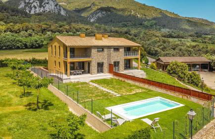 Els Majordoms - El Mont - Foto 1