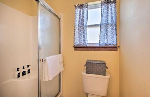 The Brewer Guesthouse Tiny Home with Patio and Yard! - Foto 16