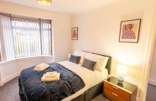 Spacious Home 10 mins to Airport & Braehead - Pass the Keys - Foto 25