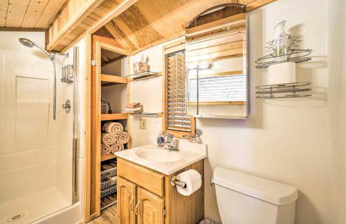 Serene Seldovia Cabin - Foto 8