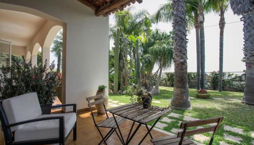 Temenos Villa by Ortigiaapartments - Foto 3, Garden