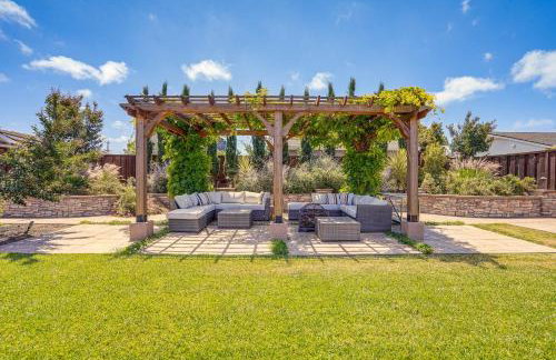 Private Zen Garden and Fireplace Chic Hayward Oasis - Foto 2