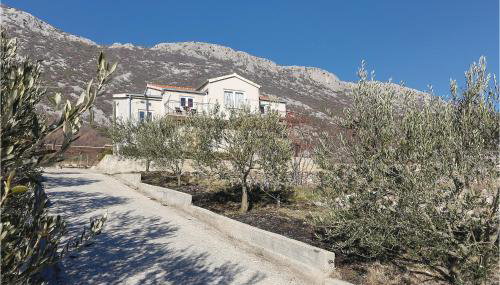 Three-Bedroom Apartment In Gata - Foto 1