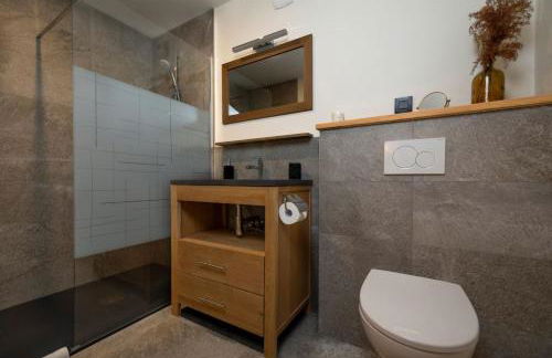 Repos du Loup - Chalet 4CH 4SDB Jacuzzi BainNordique - Photo 17