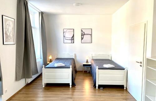 2 Rooms, free Parking, 25 min to Düsseldorf, 150 Mbps WLAN - Photo 2