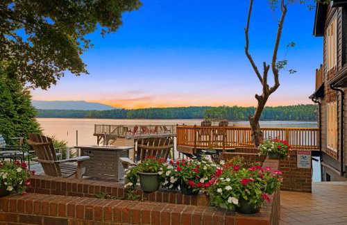 North Shore Lake - Lakefront Escape, Dock Access and Mountain Views! - Photo 50