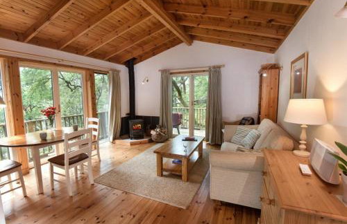 Chapel House - Photo 6