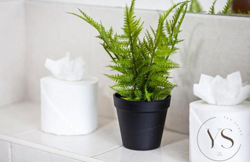 Group-Friendly 3BR Near Dudley + Parking - Foto 70