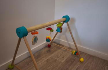 Charmant T2 proche Disney terrasse et parking souterrain - Foto 17