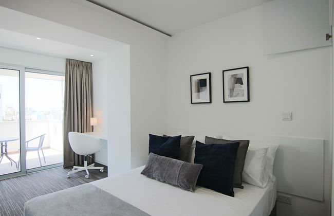 Phaedrus Living Luxury Suite Nicosia 506 - Foto 1