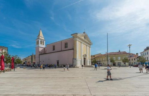 Three-Bedroom Apartment Mir with Private Infinity Pool - Foto 23