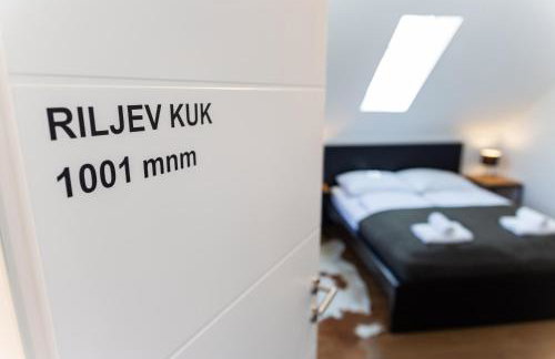 Modern Alpine Monsalbius Chalet - Foto 16