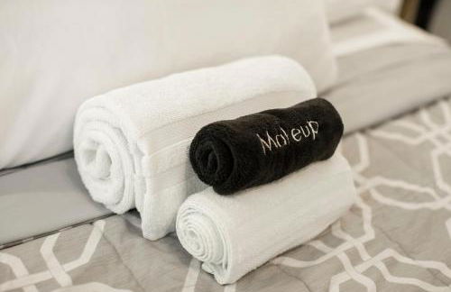 Riverfront Home - Kayak & Fishing - 6 mins Mentone - Photo 18