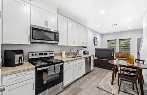 Cozy 2bdr, 1br home near downtown - Foto 1