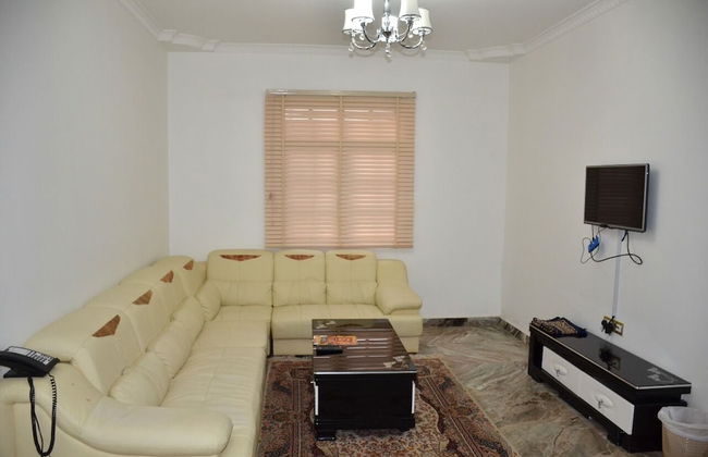 ROYAL SUITE HOTEL APARTMENTS - Photo 6