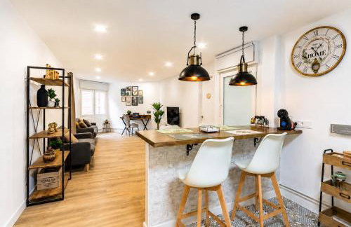Luxury Old Town Apartment - Terrace and Private Parking - Foto 3