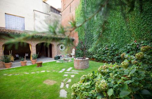 Grande casa con giardino e box auto, 3 camere e 3 bagni - Foto 54