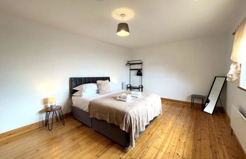 Spectacular 7BR House Hot Tub and Gardens in Gretna - Pass the Keys - Foto 47