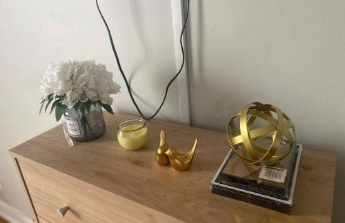 Stylish- 1 bed room spacious APT - Foto 15