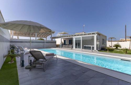 Villa Maria con piscina riscaldata - Foto 1