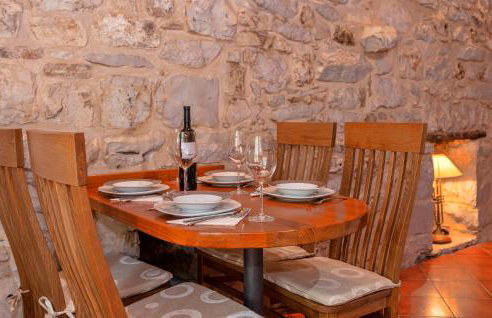 1 Bedroom Cozy Home In Rudina - Foto 13