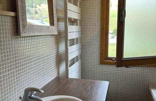 Chalet spacieux 8 pièces, 14 personnes, prés des pistes, parking - FR-1-595-93 - Foto 10