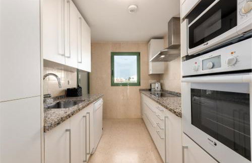 Seaside Sotogrande Retreat with pool - Foto 15